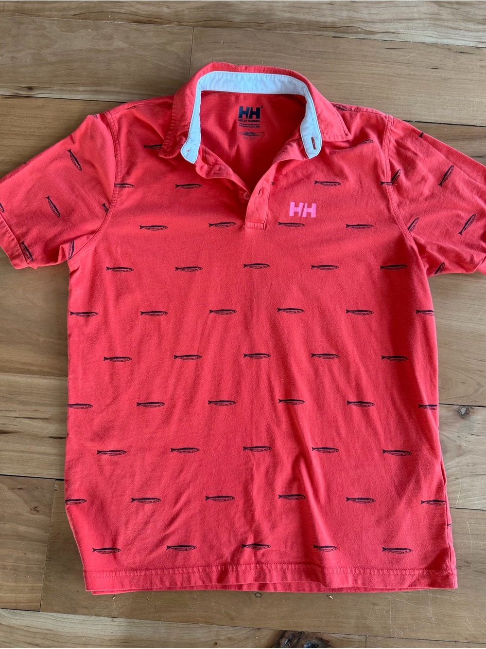 Helly Hansen Men's Fjord Coral Red Fish Print Logo Polo Shirt Short Sleeve Small